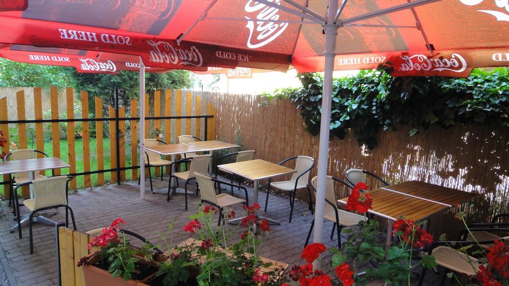 Mgtels Apartman - With Private Parking Budapest Exterior photo